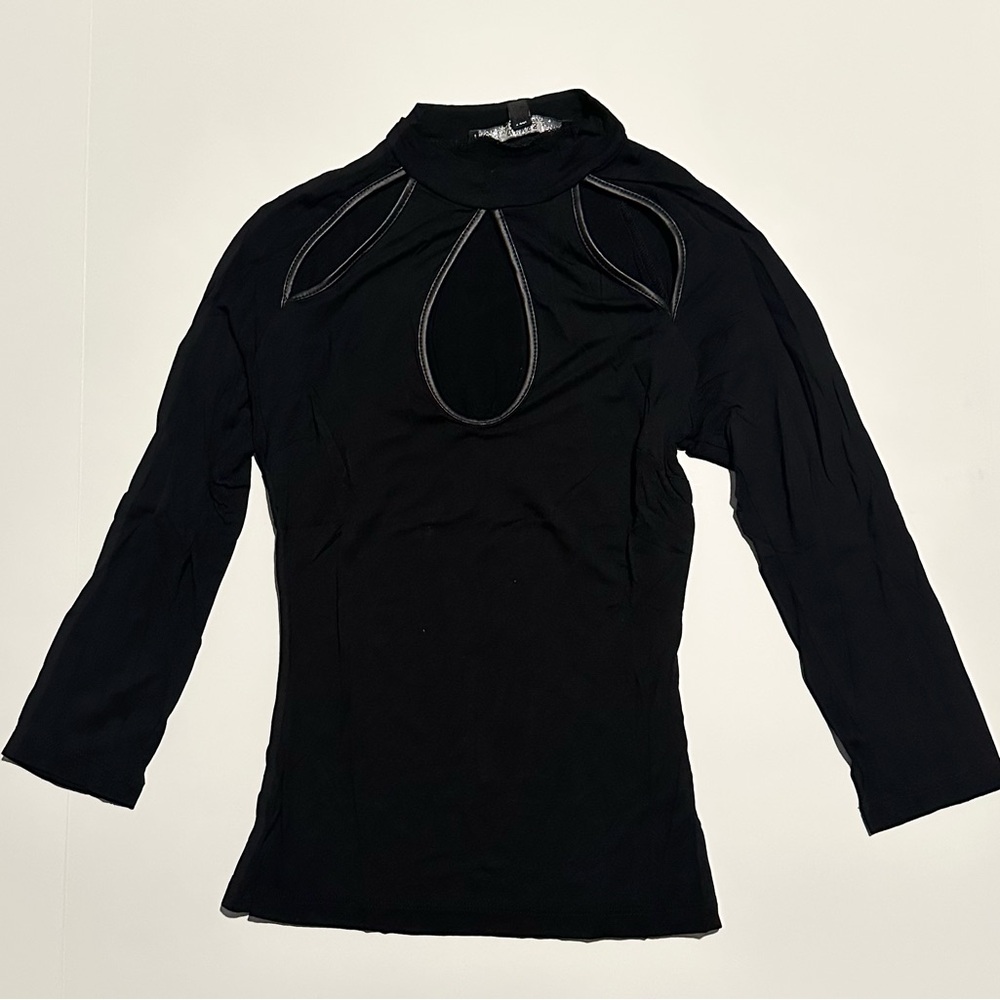 GUESS Black Cut Out Front 3/4 Length Sleeve Shirt sz XS